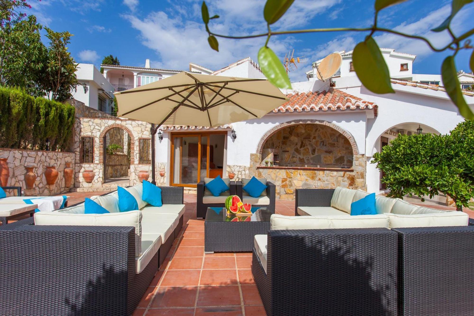 Summer Offers! Fabulous Luxury Villa Near The Beach Sleeps 8 Benalmádena Eksteriør billede