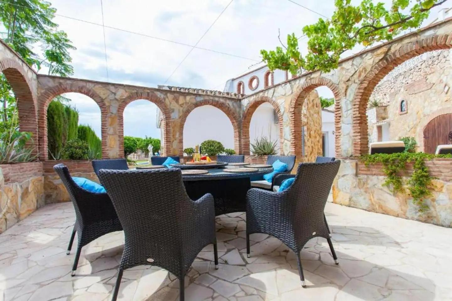 Summer Offers! Fabulous Luxury Villa Near The Beach Sleeps 8 Benalmádena Eksteriør billede