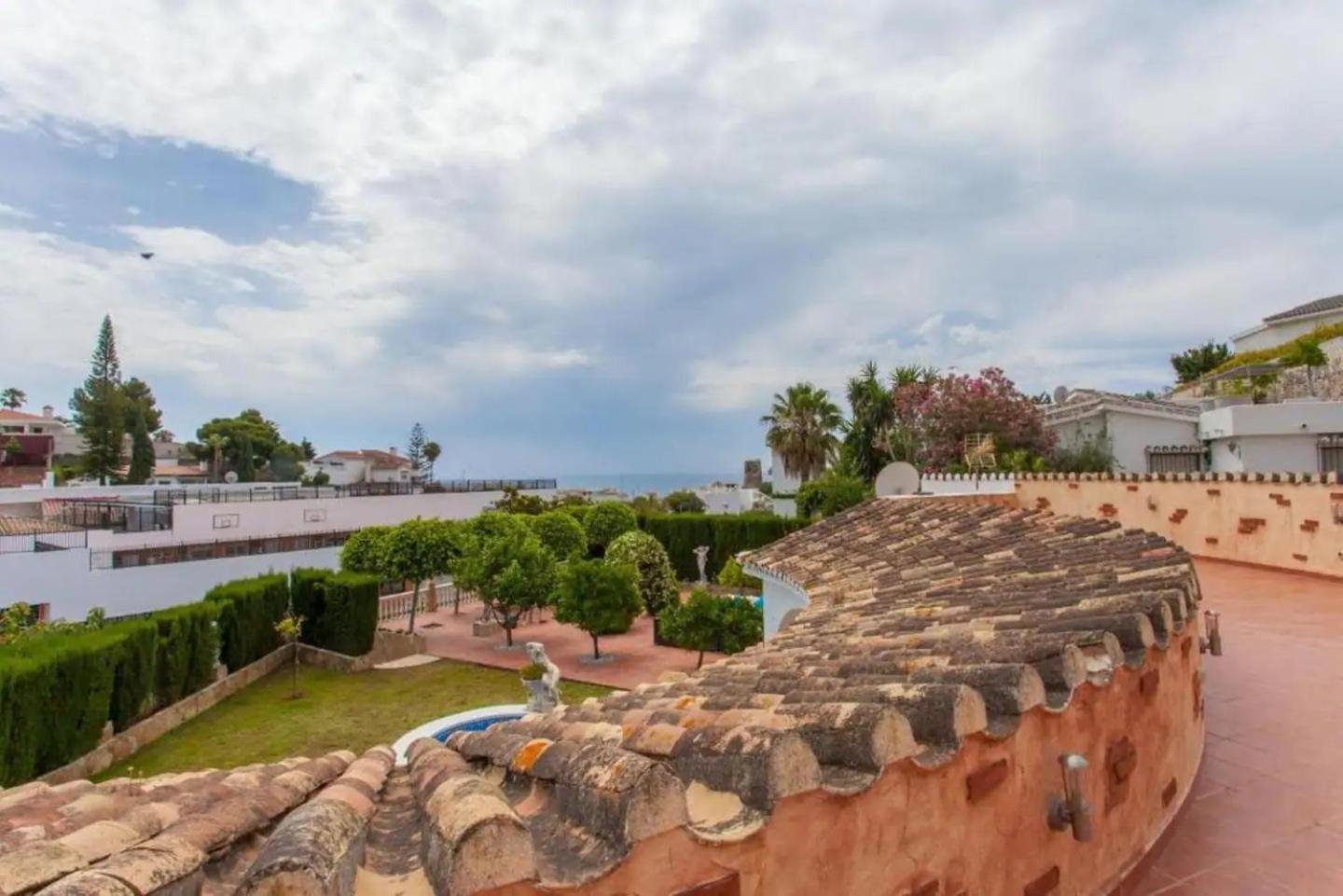 Summer Offers! Fabulous Luxury Villa Near The Beach Sleeps 8 Benalmádena Eksteriør billede