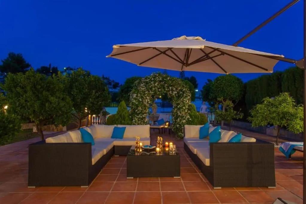 Summer Offers! Fabulous Luxury Villa Near The Beach Sleeps 8 Benalmádena Eksteriør billede