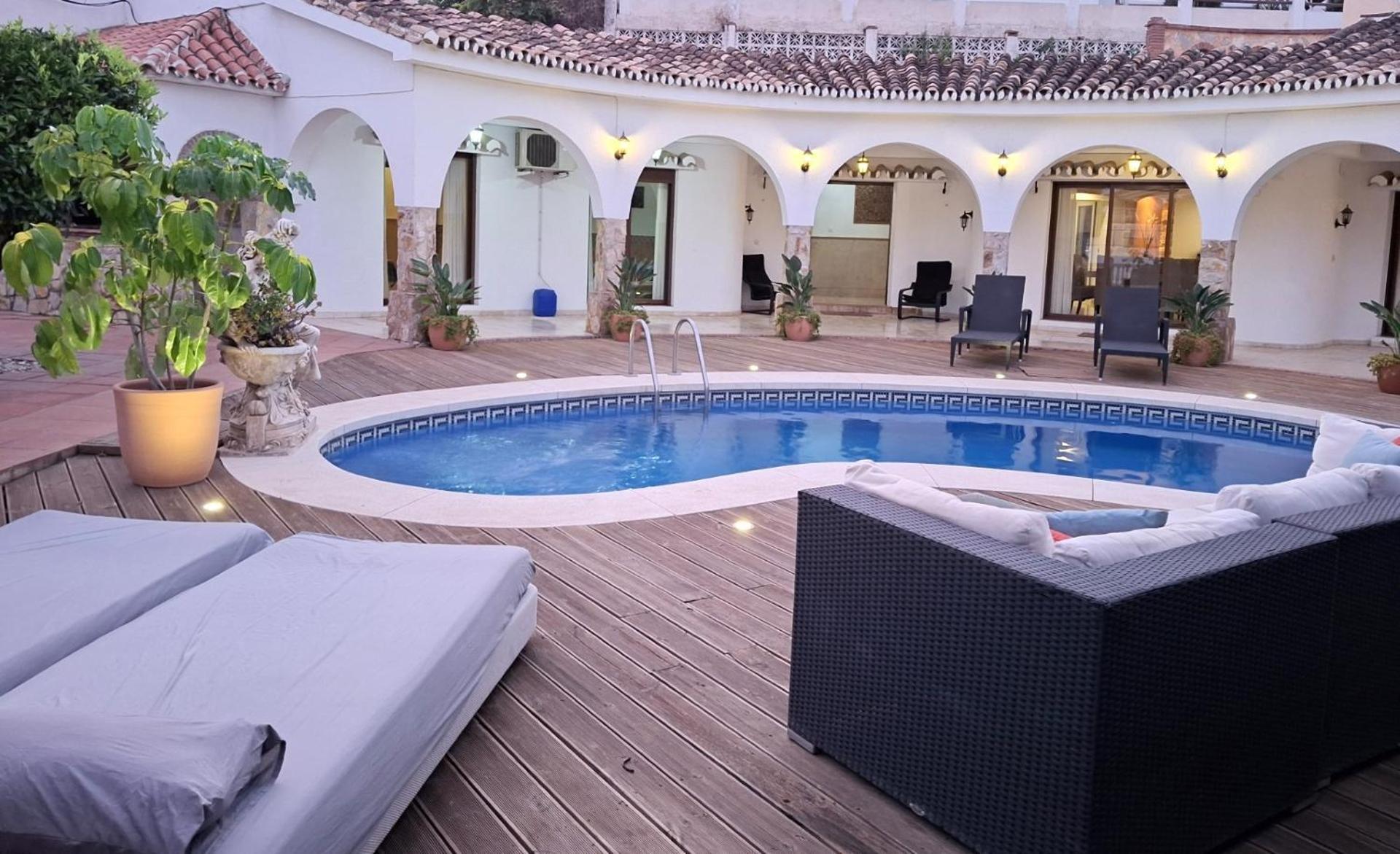 Summer Offers! Fabulous Luxury Villa Near The Beach Sleeps 8 Benalmádena Eksteriør billede
